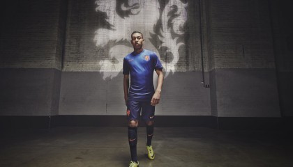 开云体育平台APP-库尔图瓦爆发，加拿大逆转阿森纳，当个人英雄主义撞上团队进化的铁壁