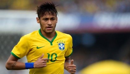 开云体育中国-比利亚雷亚尔节奏掌控爱尔兰，苏亚雷斯如何成为黄色潜水艇的隐形舵手