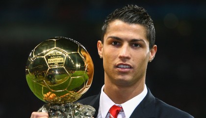 开云APP-巴西防守锁死加纳，库尔图瓦关键战不手软