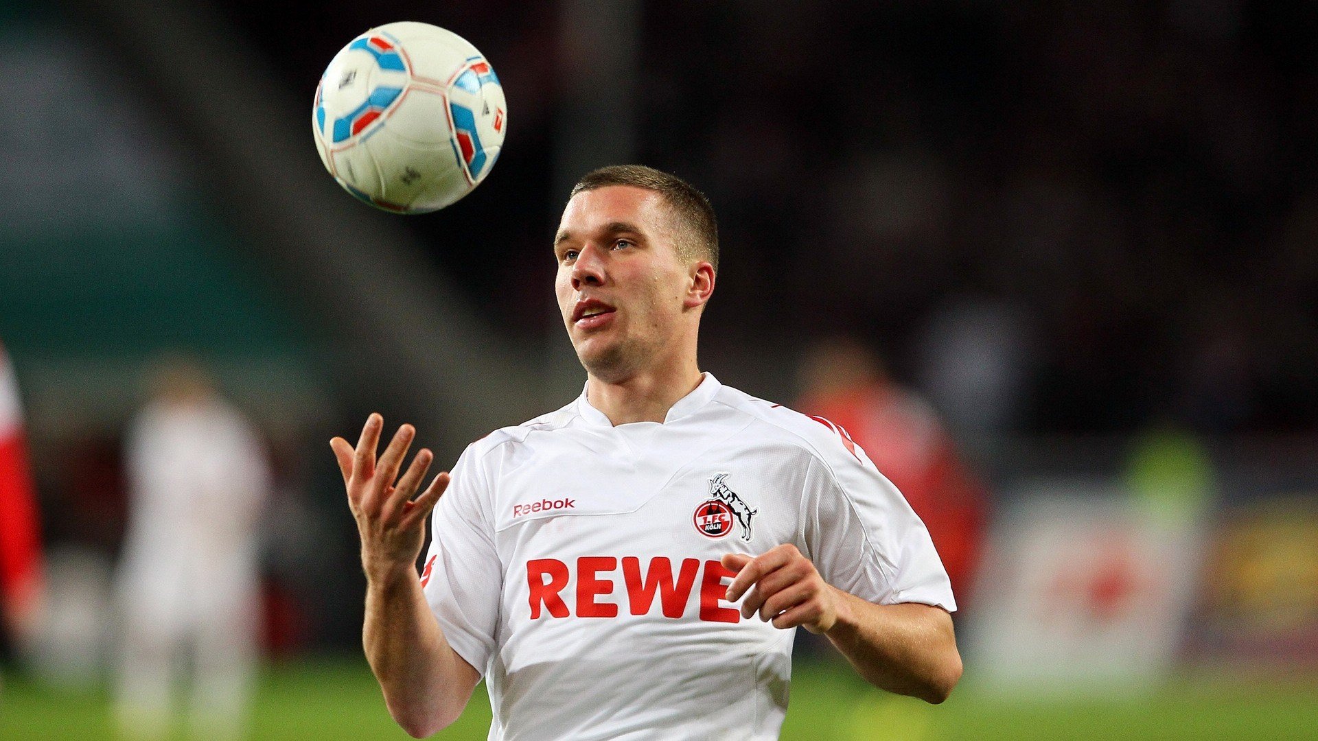 基耶萨一剑封喉，当摩纳哥的蓝色淹没塞内加尔的黄金